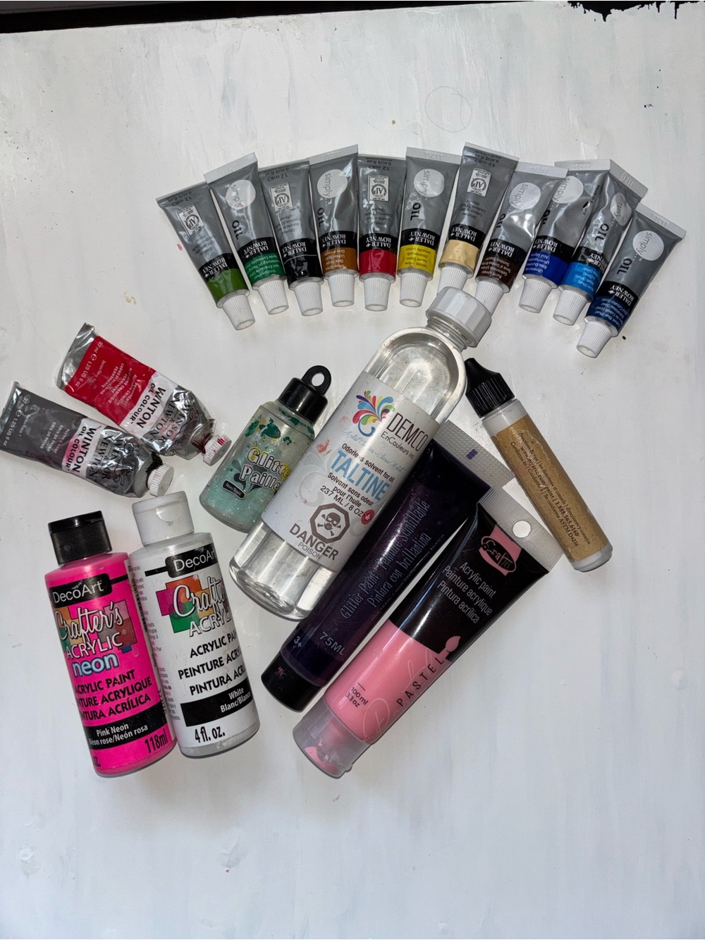 Acrylic Paint & Art Supplies Bundle – Various Colors